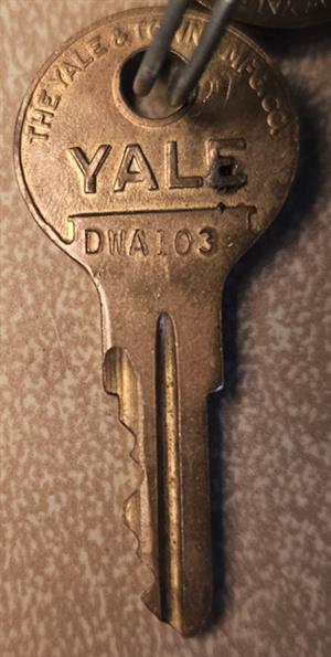 DWA103 Yale Key