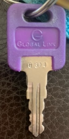 GLOBAL LINK G318 PURPLE BAGGAGE DOOR KEYS 2 KEYS *KR 