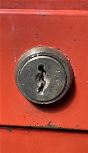 Waterloo Magnum WA24 Toolbox Lock Key